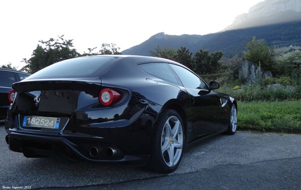 2012-VIllaz-FF12 Berlinetta 182524-01