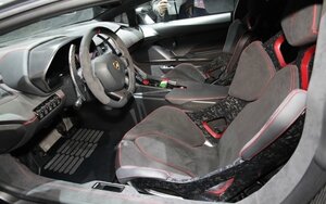 Lamborghini-Veneno-interior2-1024x640