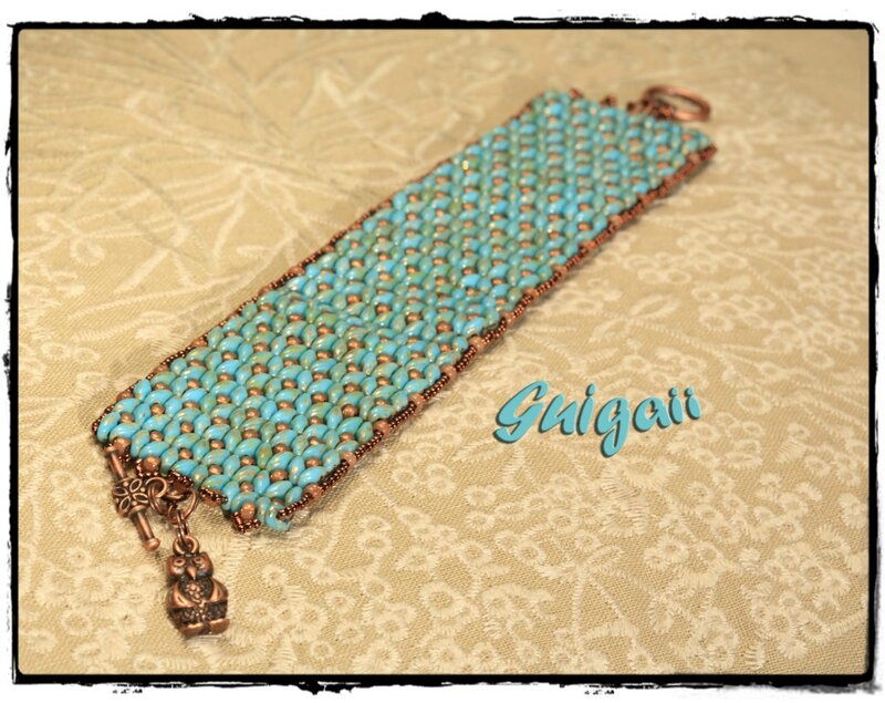 Dramatic turquoise