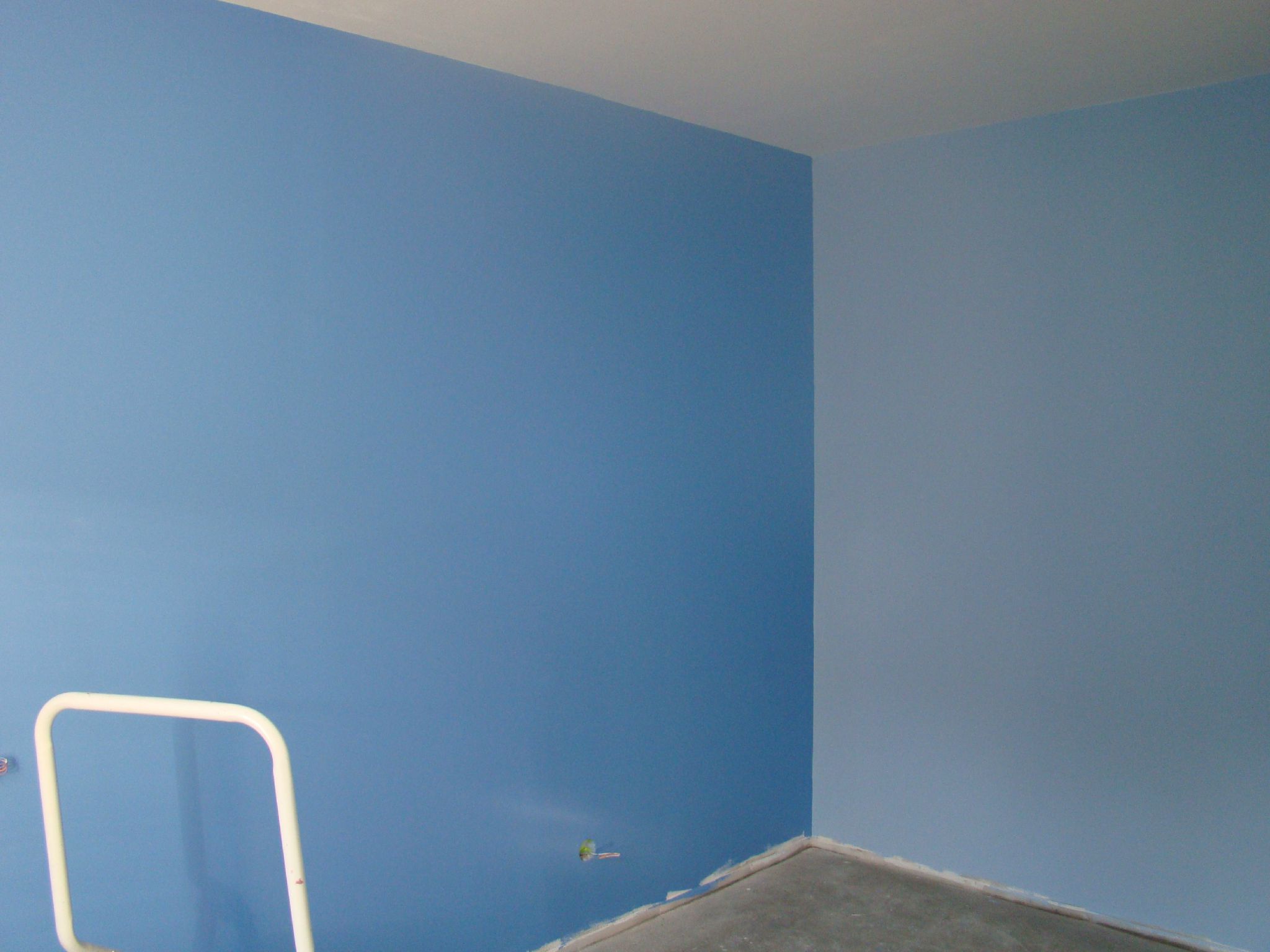 Peinture en stand by prendre racines...