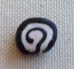 perle_noire_et_blanche_en_spirale