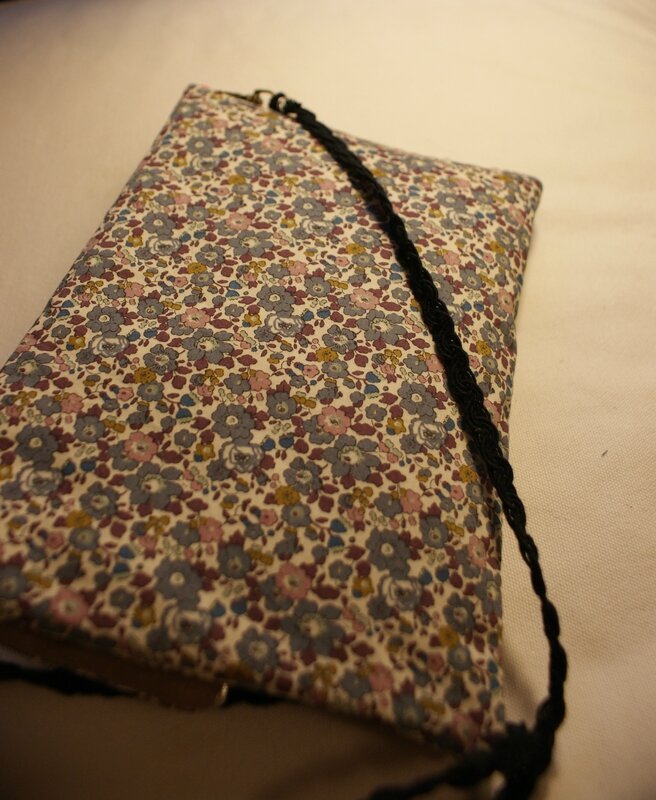 sac pochette pli suédine betsy ann 4