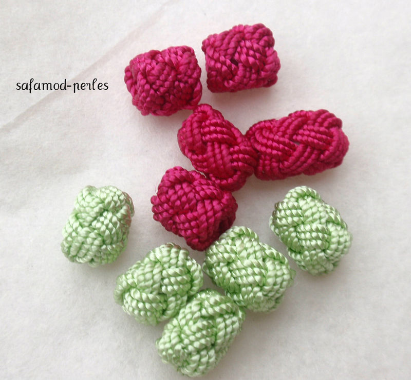 Comment monter des boucles doreilles avec perles faites main en soie tuto en images