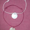 g) Nacre - Médaille / Mother-of-pearl