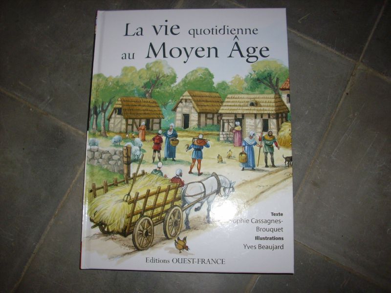 La Vie Quotidienne Au Moyen Age Justine Defrance La vie quotidienne au Moyen age - Les Pierreàfeu, 6 cailloux sur le