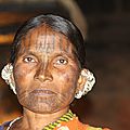 zone tribale Balliguda femme avec tatouage