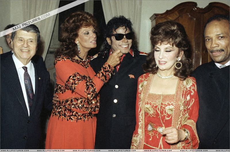 Un jour dans la vie de Michael Jackson - Page 2 86839504