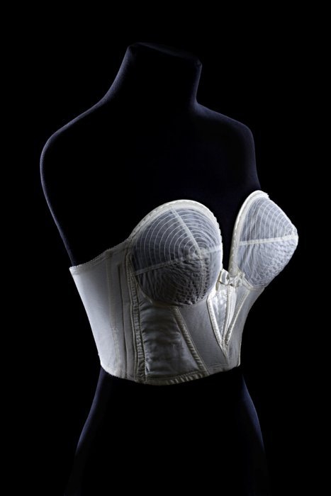 Soutien_gorge_bustier__1950