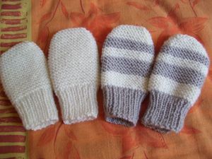 tricoter moufles bebe naissance