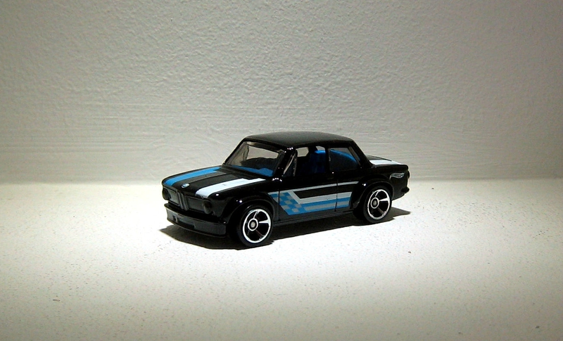 Bmw 2002 (Hotwheels) 02