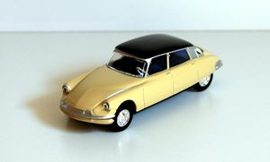 Citroen DS de chez Norev (1