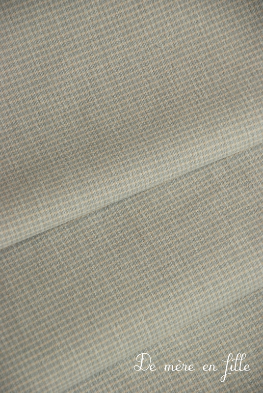 59 petits carreaux gris bleuté