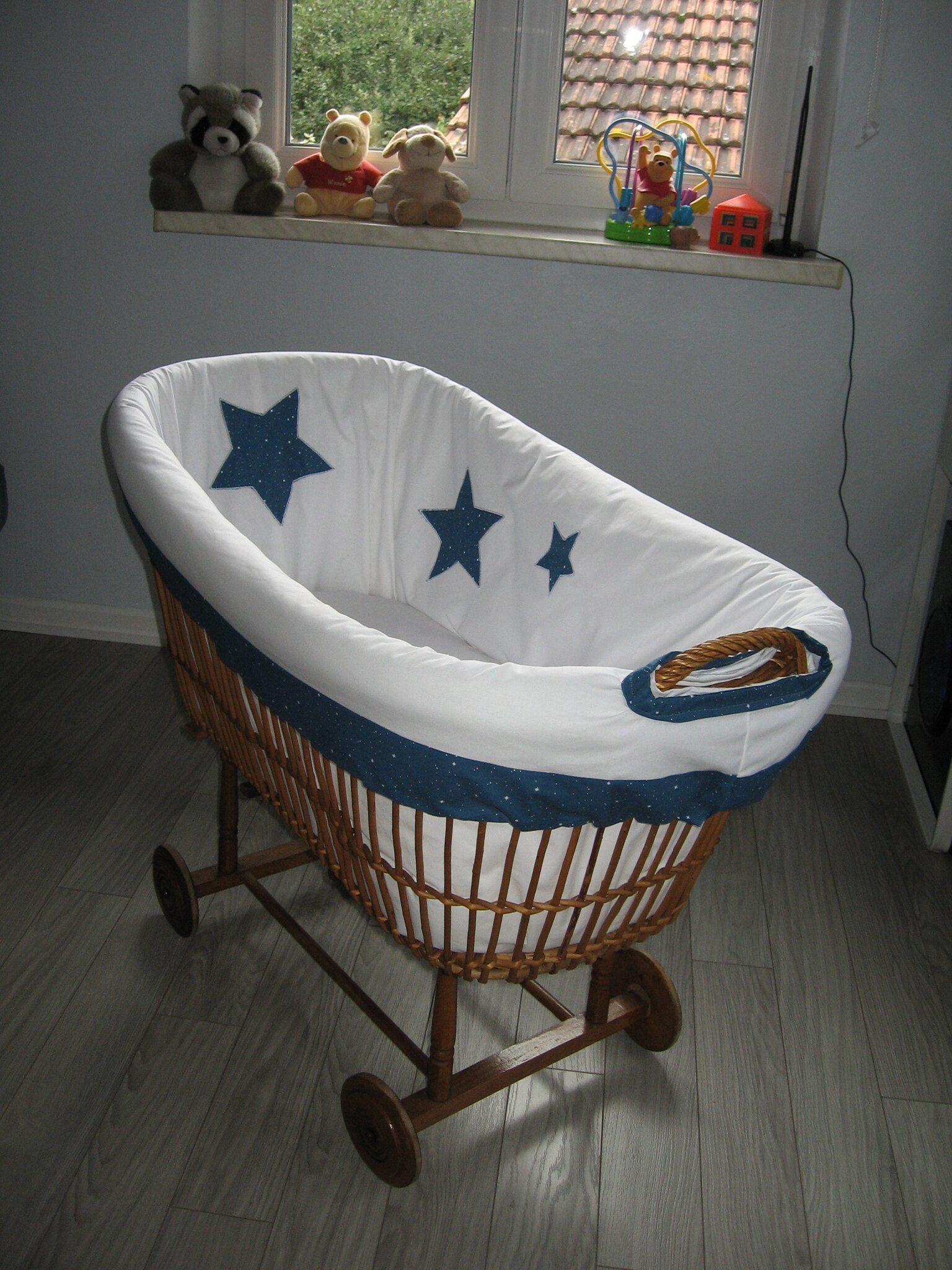 berceau osier ancien