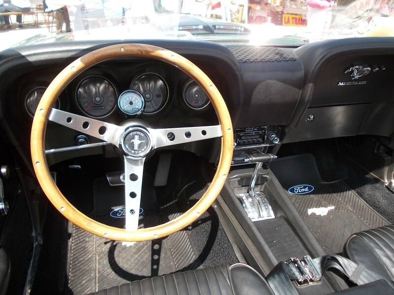 FordMustang1969cabint2
