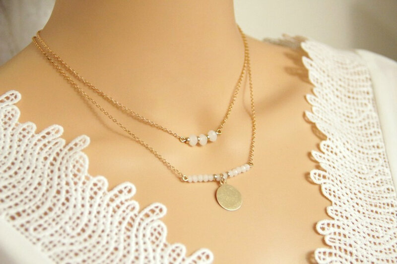 bijoux-personalises-plaque-or-mariage-blanc-opal