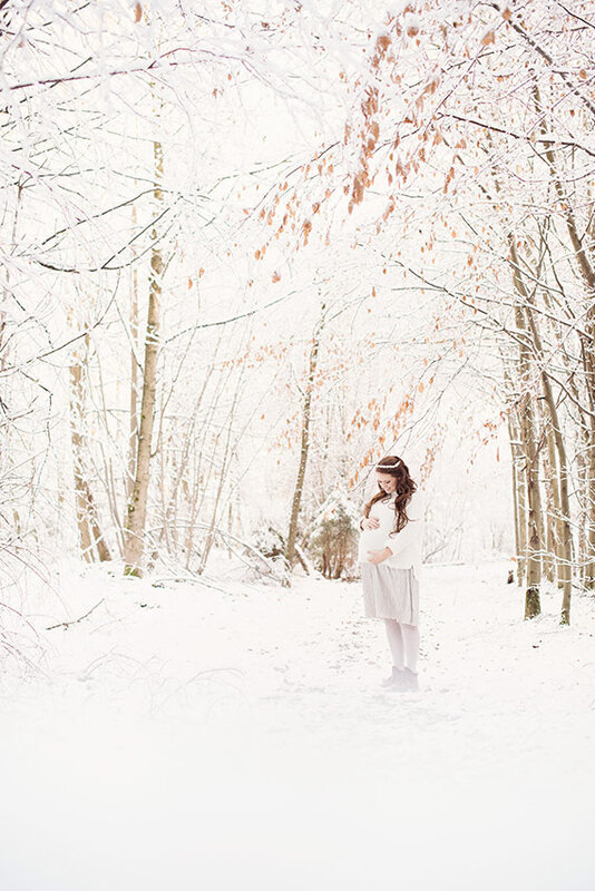 snow_maternity_shoot_2
