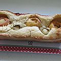 Gâteau aux petites pommes entières vidées du verger 
