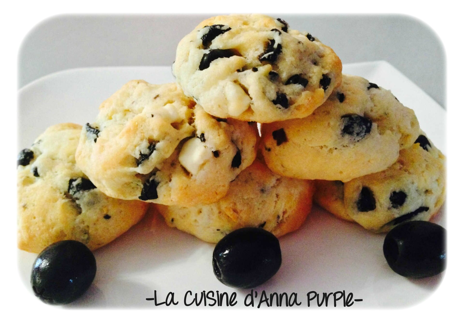 cookies féta olives noires et parmesan 2- la cuisine d'anna purple