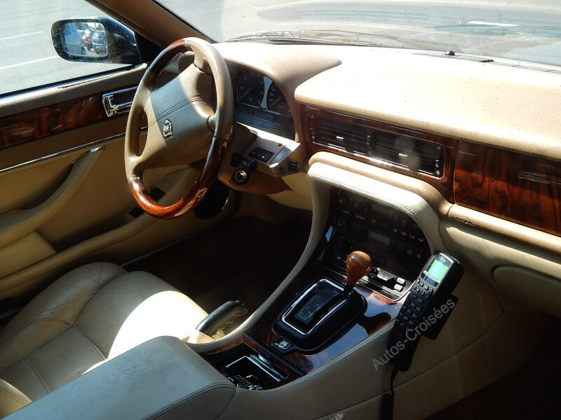 JaguarXJ6X300int
