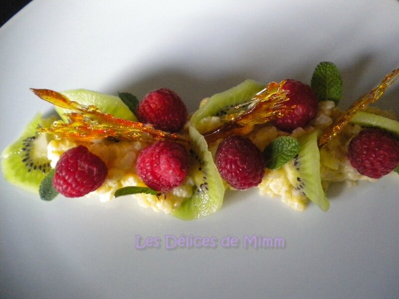 Riz au lait aux framboises, kiwis et caramel 7