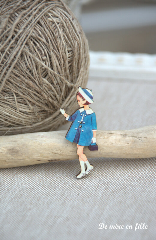 fillette manteau bleu