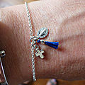 Bracelet Virgina (avec pompon bleu nuit) - 44 €