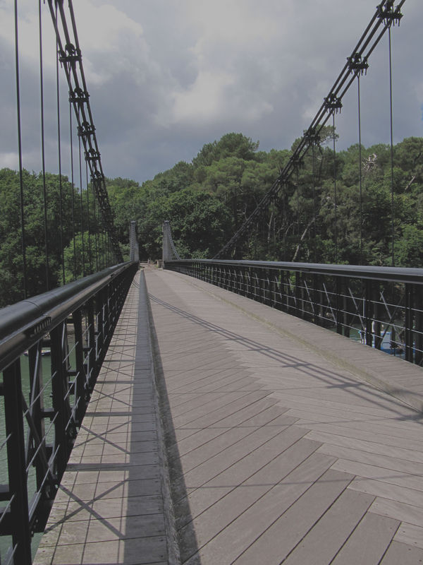 Pont suspendu de Bono