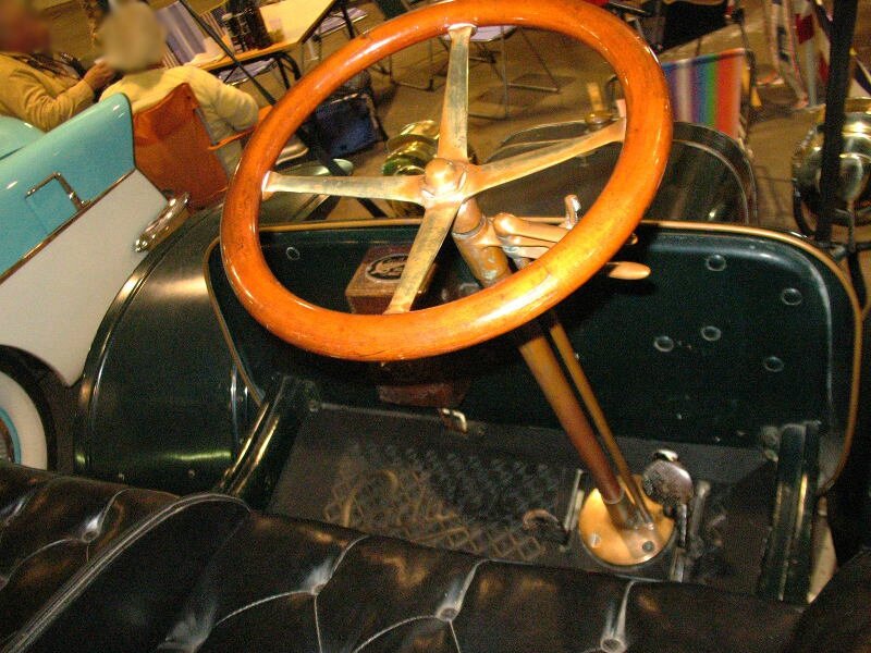 CadillacKRunabout1907int