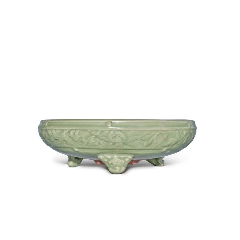 A large ‘Longquan’ celadon-glazed tripod bowl, Ming dynasty