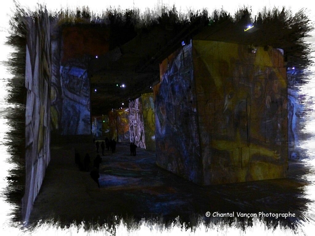 Carrieres_Lumiere_Chagall_05