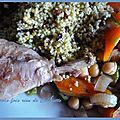Tajine de poulet aux haricots verts, courgettes et tomates