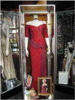 Oleg_Cassini-dress_red_purple_sash-the_dress-exhib-2007-hollywood_museum-1