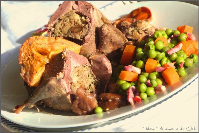 ღ " Miam " Pigeons farcis aux raisins marrons ( sauce foie gras et Kaki ) ⊱ "MIAM" La cuisine