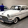 L' opel kapitan 56 2.5 de 1957 (regiomotoclassica 2011)