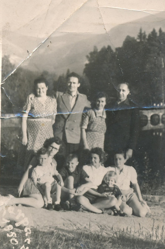 Léon, Alcidie, Jojo et Jeanne à Karpacz (Pologne) en 1950 avec Joseph Legrand