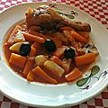 Tajine de poulet aux carottes et aux tomates