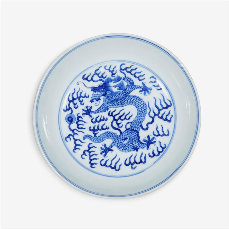 A Chinese blue and white 'dragon' plate, Guangxu six character mark and of the period (1875-1908)