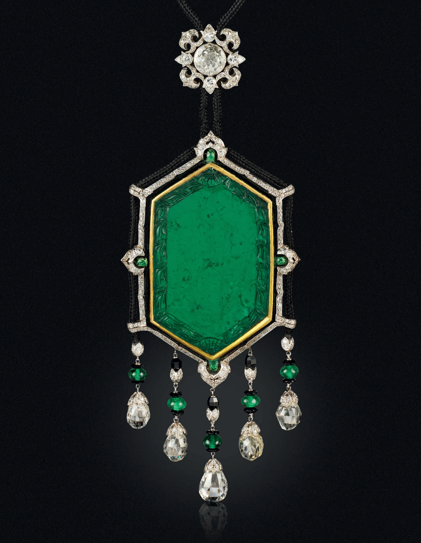 An Art Deco Colombian Emerald Diamond Onyx And Enamel Necklace Circa 1925 Enamel Necklaces Jewelry Design Art Deco