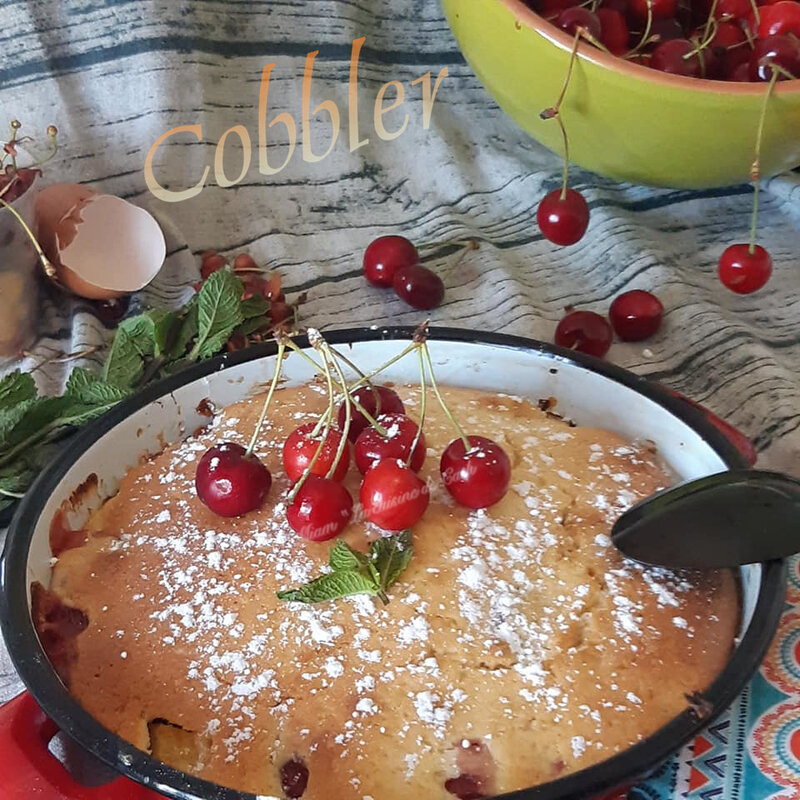 ღ " Miam " Cobbler aux Cerises et nectarines plates