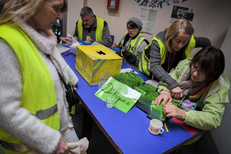 on-en-a-besoin-de-cette-organisation-reconnait-camille-nom-d-emprunt-a-la-base-c-etait-tres-tres-brouillon-aujourd-hui-on-s-organise-de-plus-en-plus-