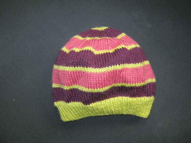 Tricoter un bonnet enfant 2 ans - Une pelote et deux aiguilles