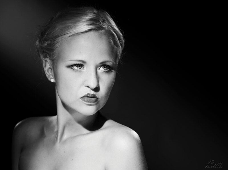Katarzyna Harcourt_A99A2349_1bl