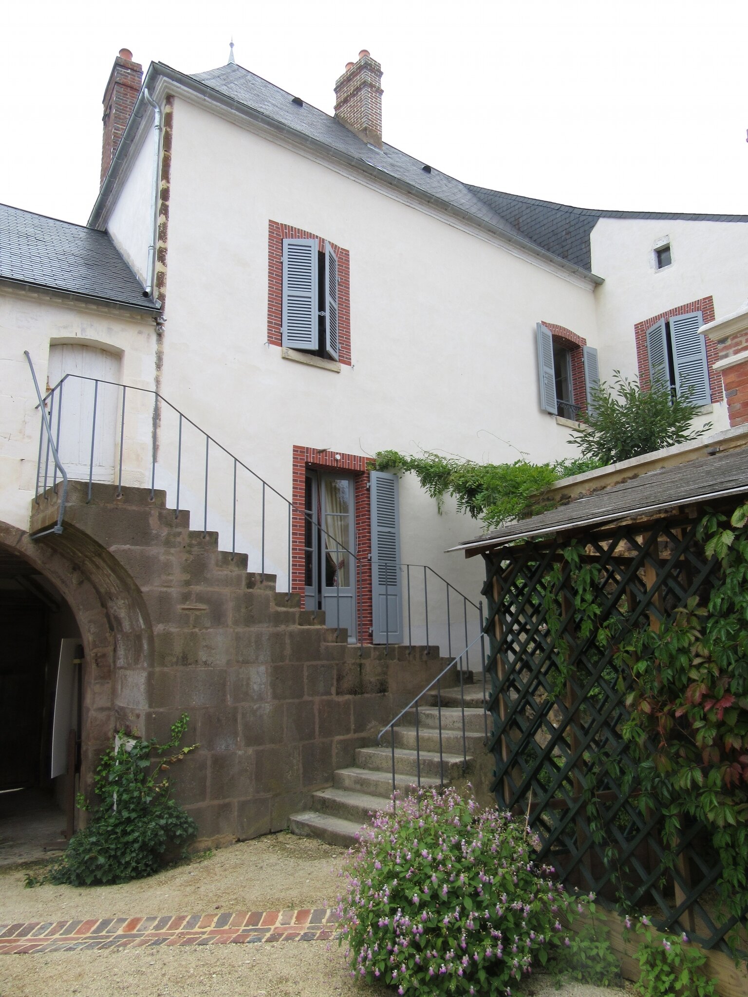 Saint Sauveur En Puisaye Maison De Colette La maison de Colette à St Sauveur en Puisaye - danerard's blog