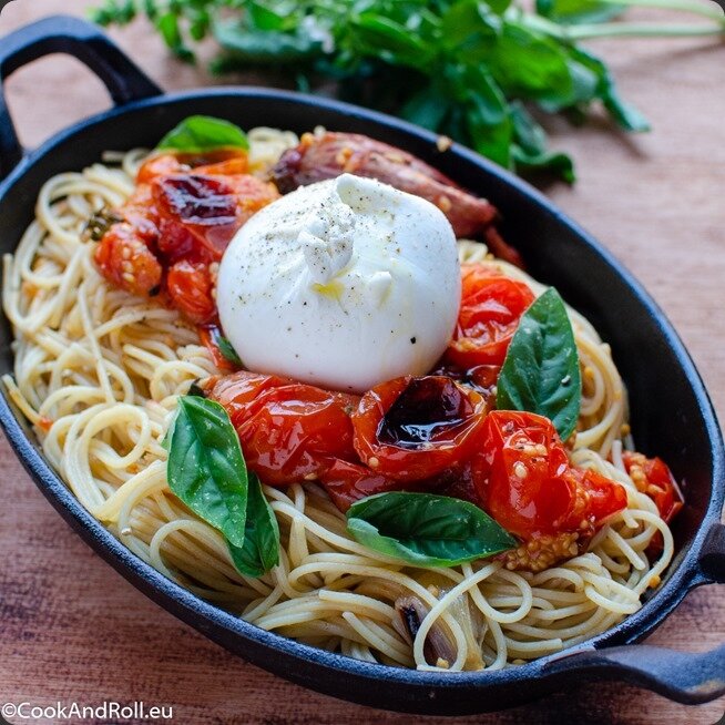 Spaghetti-tomates-roties-burrata-26