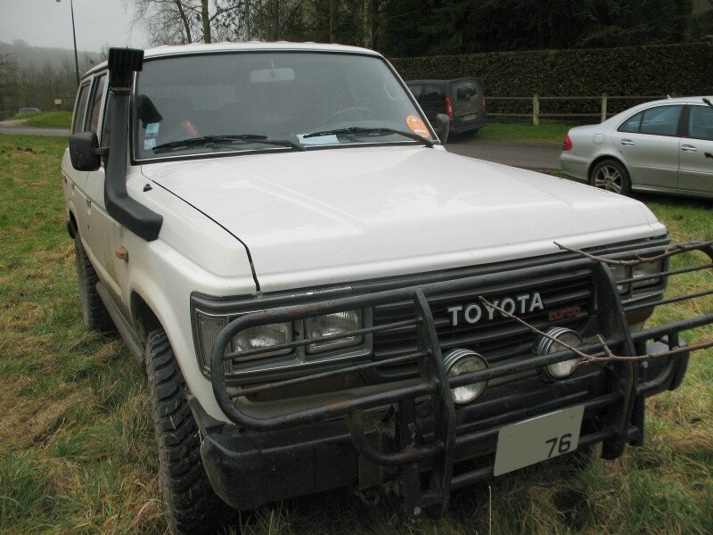 ToyotaLandCruiserHJ61av