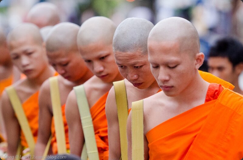 Laos Moines Monks