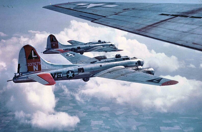 B-17s-532d_Bombardment_Squadron