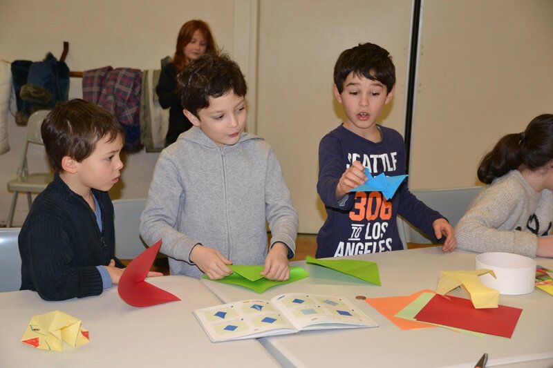 Atelier origami pliages des garçons