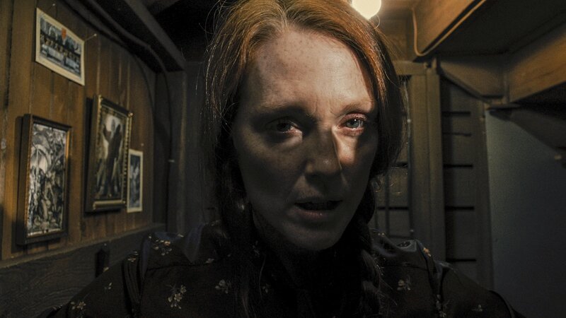 Julianne Moore dans le rôle de Margaret White, la mère de Carrie
