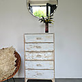 Commode haute patinée vintage